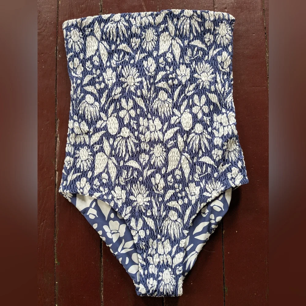 NWOT Aila Blue Costa Organic Flora Tropical Floral One-Piece Swimsuit Sz Medium